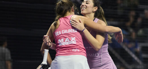 Bea Caldera, Carmen Goenaga, Padel