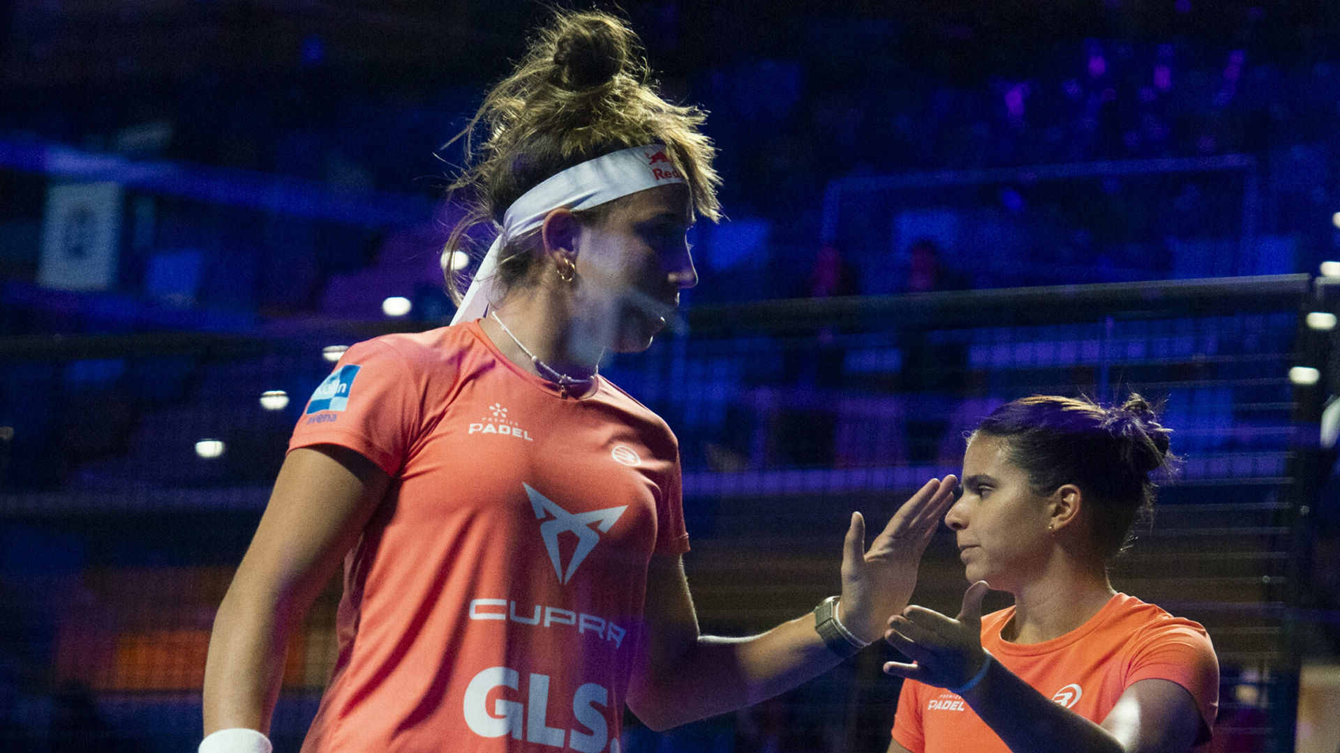 Con Martita Ortega e poi con Delfina Brea ha formato le coppie più esplosive del padel moderno.